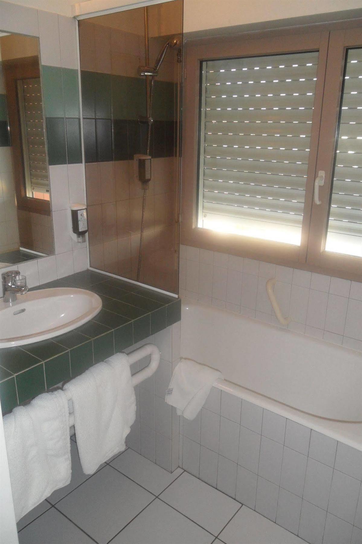 Abor Hotel, Mont De Marsan Saint-Pierre-du-Mont  Εξωτερικό φωτογραφία